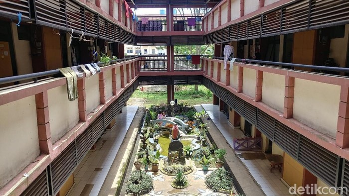 Warga bekas lahan gusuran kiaracondong di apartemen rancacili