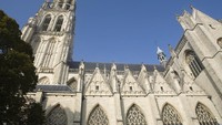 Grote Kerk, gereja yang punya tinggi 97 meter merupakan salah satu bangunan bersejarah di Breda (iStock)