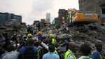 Momen Dramatis Evakuasi Sekolah Runtuh di Nigeria