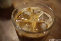 Nikmatnya Menyeruput Kopi Pak Aman di Desa Terujung Gunung Ungaran