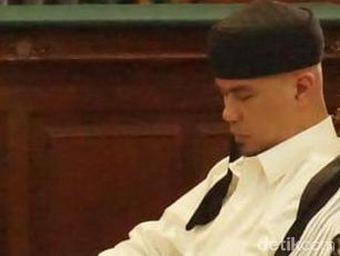 Ahmad Dhani saat sidang/