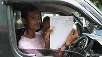 Tak ada persyaratan khusus untuk mengikuti uji emisi ini, warga hanya diminta melihatkan STNK saja.