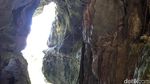 Menelusuri Indahnya Gua Batu Cermin di Labuan Bajo