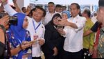 Resmikan Terminal Baru Bandara Depati Amir, Jokowi Diserbu Selfie