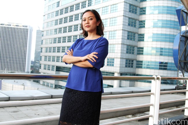 Pada 2015, ibu satu anak ini pindah ke CNN Indonesia Televisi. Ia pun pernah menjadi presenter berita di untuk program CNN Indonesia News Report, dan CNN Indonesia News Room. Foto: Mohammad Abduh/Wolipop