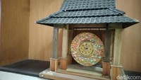 Termasuk juga miniatur Gong perdamaian di Karangkamulyan. Namanya juga miniatur, sudah pasti ukurannya mini. (Dadang Hermansyah/detikcom)