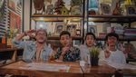 Sempat Dekat dengan Evelyn, Ini Potret Tampan Isa Khan Saat Kulineran