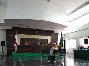 Eksepsi Ditolak Hakim, Pengacara: Habib Bahar Bukan Teroris!