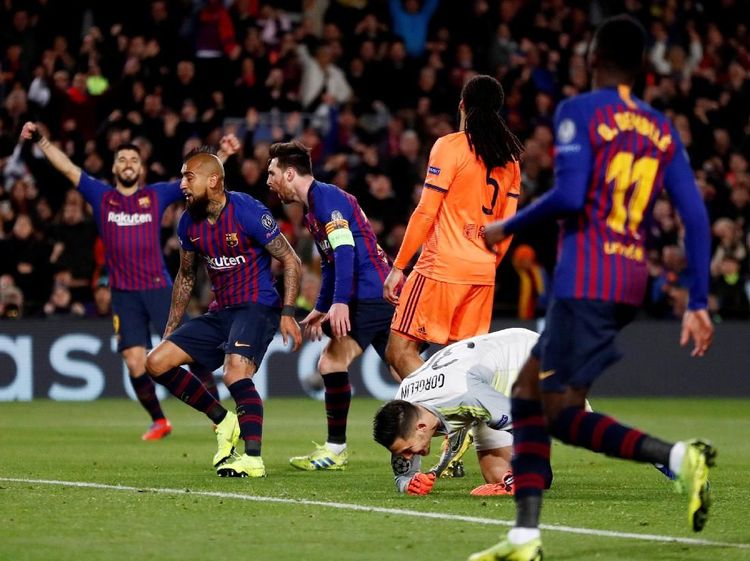Barca Pesta Gol di Camp Nou