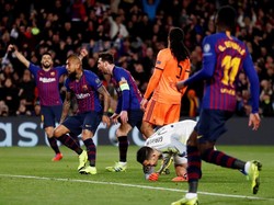 Blaugrana berhasil melesakkan gol ketiga di menit ke-78 lewat Messi. Pria asal Argentina ini melesakkan gol dengan kaki kanan setelah mengecoh dua pemain belakang Lyon. (Foto: Juan Medina/Reuters)
