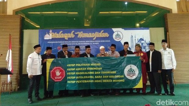 Forum Silaturahmi Takmir Masjid (FSTM) DKI Jakarta deklarasi tolak politisasi masjid. 