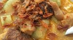 Kinyil-kinyil Empuk, Lontong Kikil Enak Buat Penambah Energi Pagi