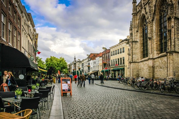 Breda dihuni oleh sekitar 174 ribu orang, yang berlokasi 100 km ke arah selatan dari Amsterdam (iStock) Breda dihuni oleh sekitar 174 ribu orang, yang berlokasi 100 km ke arah selatan dari Amsterdam (iStock)