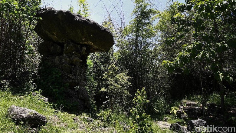 Foto: Gua Batu Cermin di Labuan Bajo. (Dikhy Sasra/detikcom) Foto: Gua Batu Cermin di Labuan Bajo. (Dikhy Sasra/detikcom)