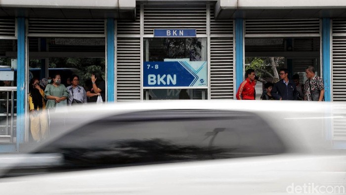 Insiden penusukan penumpang di Halte BKN terjadi karena bisikan (Foto: Pradita Utama) Insiden penusukan penumpang di Halte BKN terjadi karena bisikan (Foto: Pradita Utama)