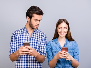 Ketahui 5 Foto Terlarang untuk Di-posting di Media Sosial