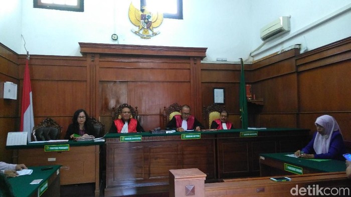 pengadilan negeri surabaya