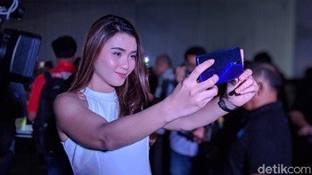 Inilah Oppo F11. Foto: Adi Fida Rahman/detikINET