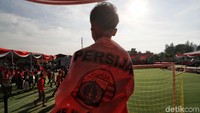 Pembangunan stadion tersebut ditargetkan selesai selama 2,5 tahun.