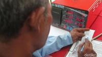 Jika dilakukan di bengkel biasa, uji emisi bisa memakan biaya Rp 250 sampai Rp 300 ribu.