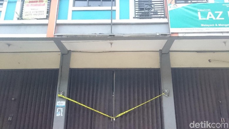 Caleg Germo Pekerjakan 4 Wanita Termasuk ABG Sebagai Penjaja Seks Caleg Germo Pekerjakan 4 Wanita Termasuk ABG Sebagai Penjaja Seks