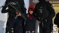 Ini berarti Doan tidak bernasib sama dengan Siti Aisyah, warga negara Indonesia (WNI), yang juga menjadi terdakwa dalam kasus yang sama dan telah dibebaskan pada Senin (11/3) lalu. Aisyah bebas setelah Jaksa Agung Malaysia mengajukan pencabutan dakwaan pembunuhan yang dijeratkan terhadapnya. Foto: Reuters
