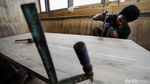 Aktivitas Pembuatan Kapal Kayu yang Mendunia