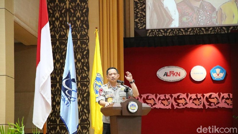 Kapolri: Potensi Konflik Paling Bahaya Itu Agama Kapolri: Potensi Konflik Paling Bahaya Itu Agama