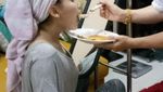 Ikut Acara PBB di New York, Intip Gaya Kuliner Ibu Ayu Ting Ting Bareng Keluarga