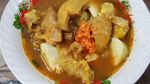 Kinyil-kinyil Empuk, Lontong Kikil Enak Buat Penambah Energi Pagi