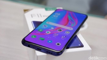 Ponsel ini ditenagai prosesor Helio P70. Foto: Adi Fida Rahman/detikINET