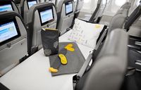 Dilengkapi dengan amenities tambahan (Thomas Cook Airlines)