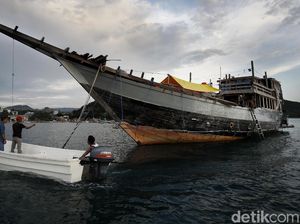 Aktivitas Pembuatan Kapal Kayu yang Mendunia