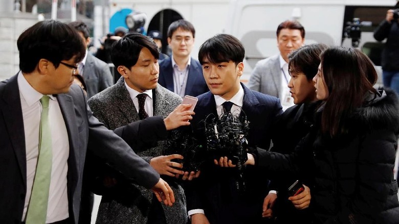 Diperiksa Kasus Prostitusi, Seungri: Kepada yang Tersakiti, Saya Minta Maaf Diperiksa Kasus Prostitusi, Seungri: Kepada yang Tersakiti, Saya Minta Maaf