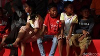 Pembangunan stadion tersebut paling dinanti oleh penikmat sepakbola di Jakarta.