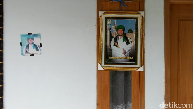 Pengasuh Pondok Bantah Jual Foto Dirinya Rp 1 Juta untuk Anti Gempa