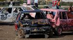 Di Malta Ada Lomba Khusus Wanita Hancurkan Mobil Lho