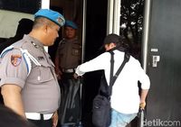 OTT Ketum PPP Romahurmuziy, Penyidik KPK Sambangi Polda Jatim