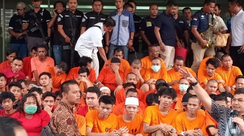 Tim Antibandit Polda Metro Ringkus 186 Pelaku Kejahatan Selama 5 Hari Tim Antibandit Polda Metro Ringkus 186 Pelaku Kejahatan Selama 5 Hari