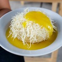 Yuk, Ngemil Surabi Keju, Durian hingga Es Krim Kekinian di Sini!