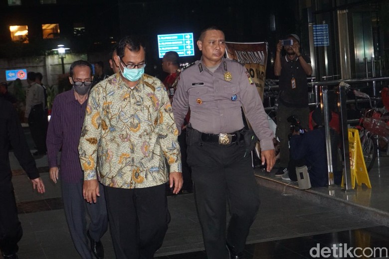 Menyusul Romahurmuziy, Pejabat Kemenag Daerah dkk Tiba di KPK Menyusul Romahurmuziy, Pejabat Kemenag Daerah dkk Tiba di KPK