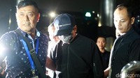 Tak ada keterangan apa pun yang disampaikan Rommy.