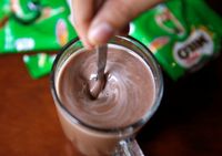 Demi Menantu yang Ngidam, Ortu Ini Berhentikan Mobil Van Milo di Jalan Tol!