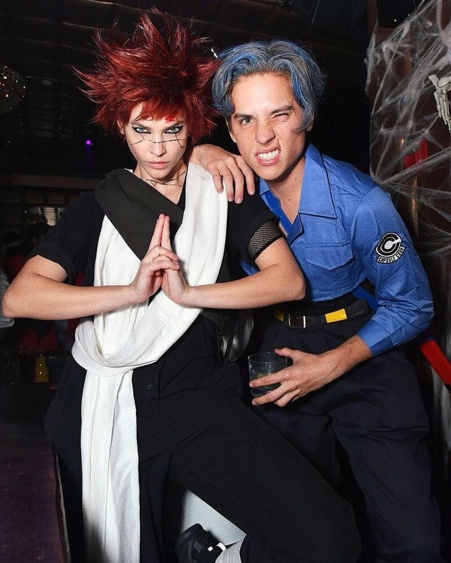 Kepada People, Barbara mengaku sudah mengetahui kabar baik ini sejak tiga bulan lalu tapi harus merahasiakannya hingga sekarang. Ketika itu, Barbara langsung memberi tahu sang pacar aktor Dylan Sprouse yang tentunya ikut senang. Dylan tidak bisa mempercayainya. Lalu dia bilang, Aku sudah bilang padamu. Aku sudah tahu (itu akan terjadi) kata Barbara. Foto: Instagram @realbarbarapalvin