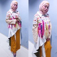 Saat ditanya alasan ia berhijab, Lesti sempat menitikkan air mata. Ternyata alasannya adalah ia tidak mau dosanya ditanggung sang ayah. (Foto: Instagram/LestyKejora)