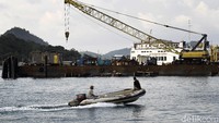 Pembangunan di Kota Labuan Bajo terutama jalan, trotoar dan lampu jalan itu menggunakan anggaran DIPA Rp 40 miliar lebih sekaligus untuk pembangunan jalan menuju dermaga baru yang dibangun ini.