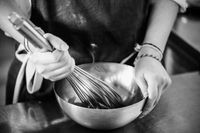 Masakan Buatan Nenek Selalu Lebih Enak, Ini 5 Alasannya!