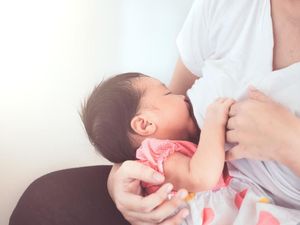 ASI Tak Keluar? Tak Usah Khawatir, Ini Saran Pakar Laktasi