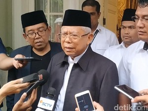 Maruf Amin Tolak Lepas Jaket Ulama Saat Debat: Gimana Sih?