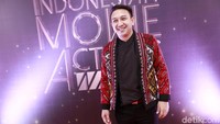 Semoga kariernya makin moncer di tahun ini ya Augie! Pool/Palevi S/detikFoto.